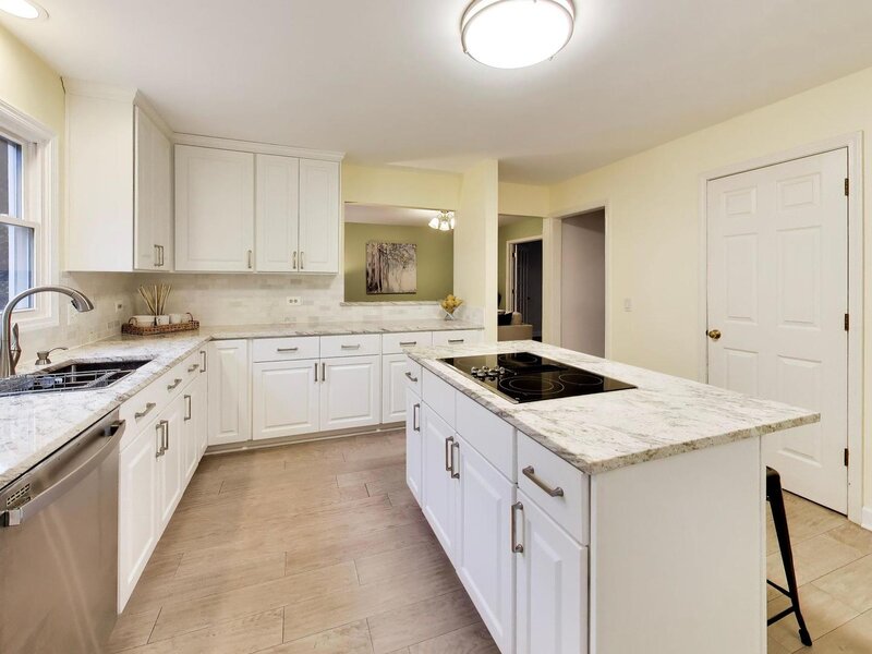 861 W Dorset Avenue Palatine IL 60067