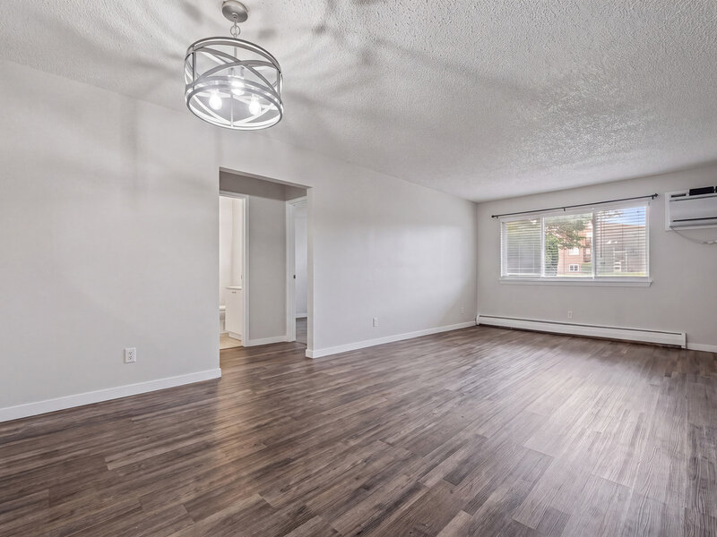 113 Boardwalk Street Elk Grove Village IL 60007