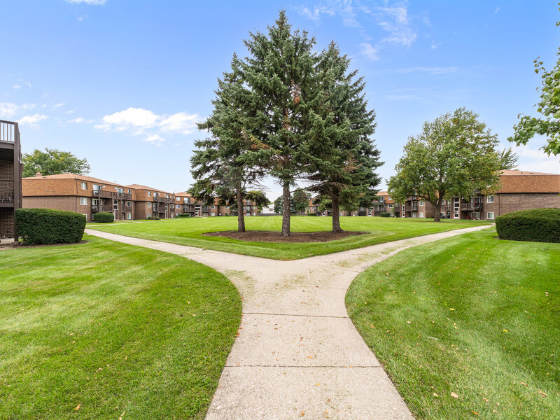 113 Boardwalk Street Elk Grove Village IL 60007