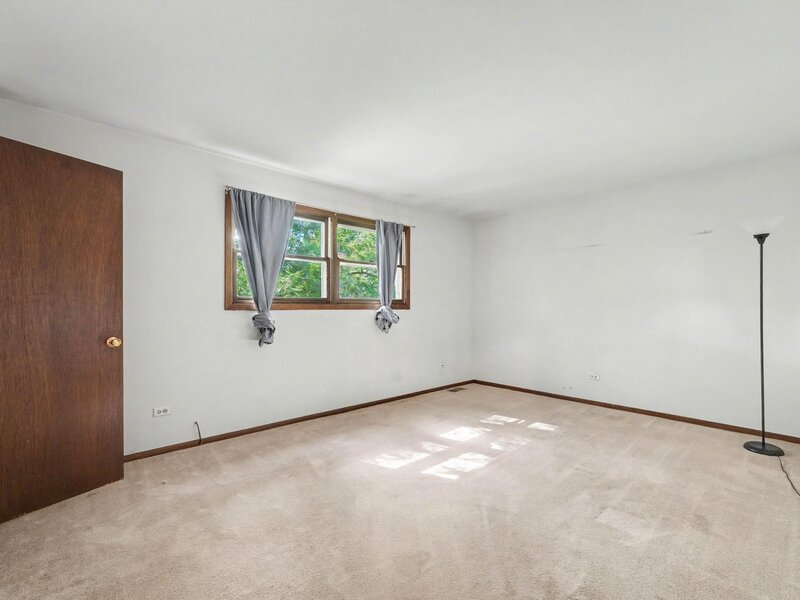 1043 185th Place Homewood IL 60430