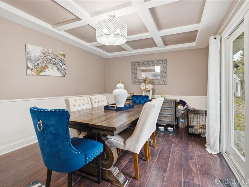 1931 Charles Lane Aurora IL 60505