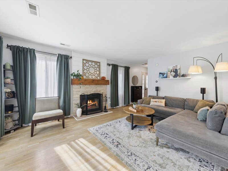 7937 Knottingham Circle Darien IL 60561
