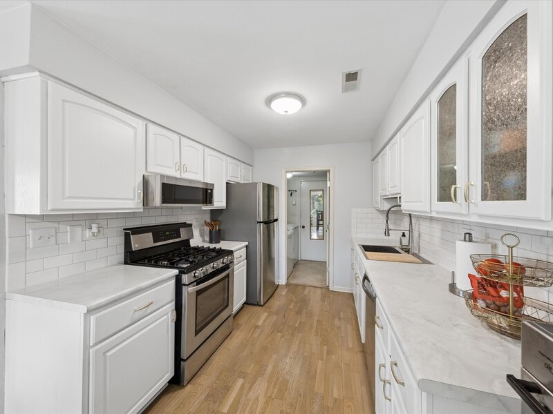 7937 Knottingham Circle Darien IL 60561