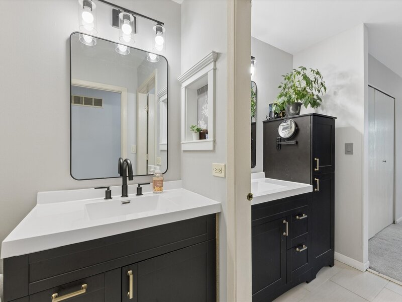 7937 Knottingham Circle Darien IL 60561