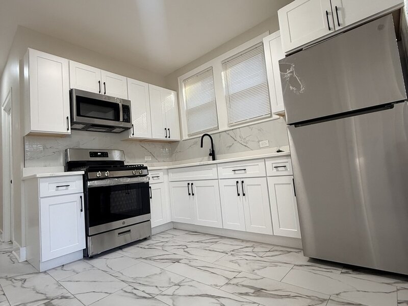 6716 S Bell Avenue Chicago IL 60636
