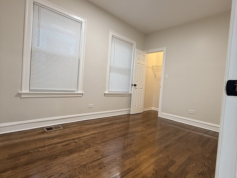 6716 S Bell Avenue Chicago IL 60636