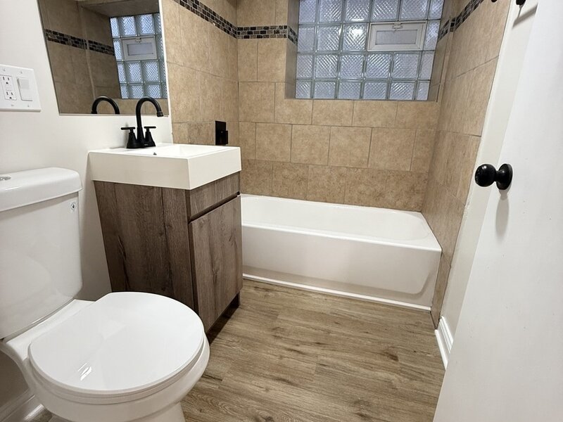 6716 S Bell Avenue Chicago IL 60636