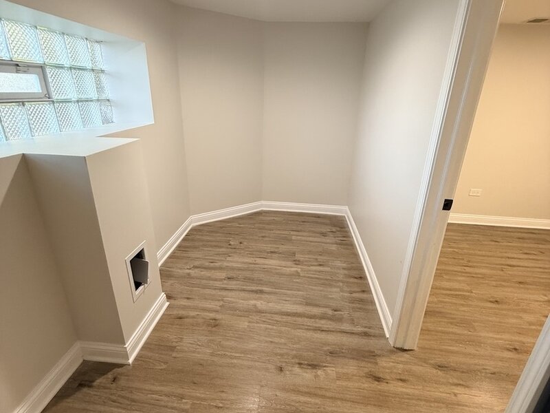 6716 S Bell Avenue Chicago IL 60636