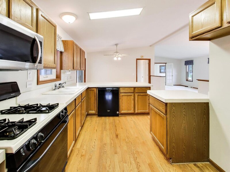 1803 Paddock Court Grayslake IL 60030