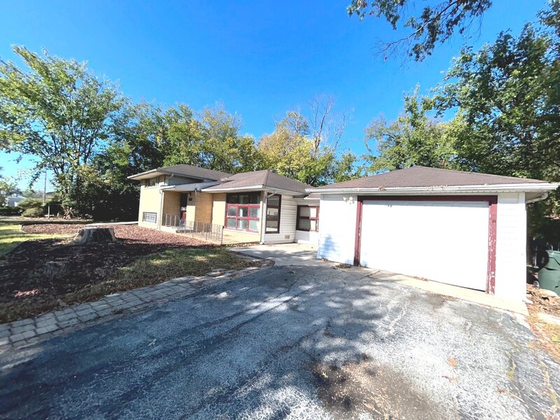 3108 Lexington Drive Hazel Crest IL 60429