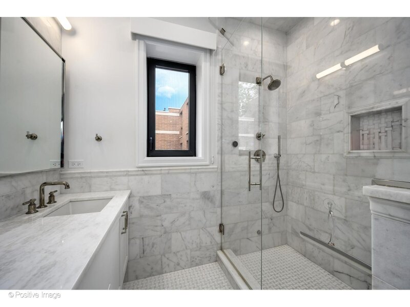 1719 N Burling Street Chicago IL 60614