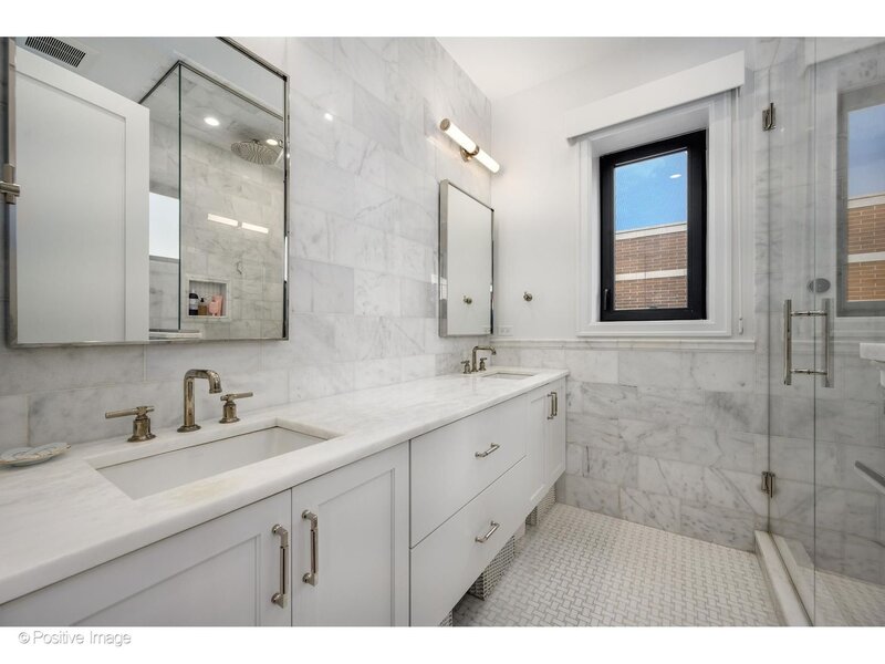 1719 N Burling Street Chicago IL 60614