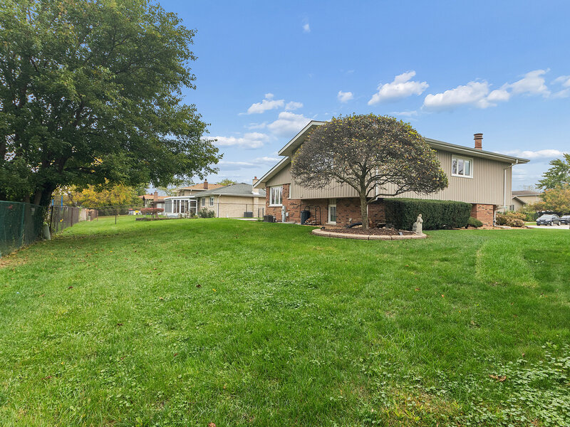 6148 La Grande Court Oak Forest IL 60452