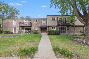 Photo of 220 W Colfax Street Palatine IL 60067 Unit 102