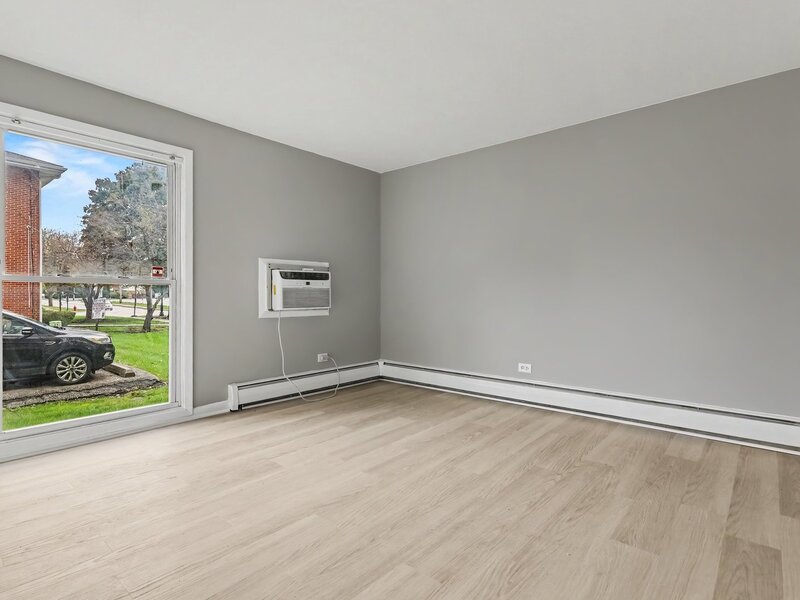 220 W Colfax Street Palatine IL 60067