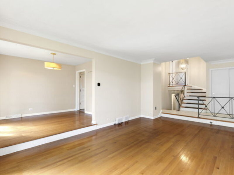 9320 S Michigan Avenue Chicago IL 60619