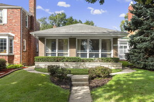 Photo of 9320 S Michigan Avenue Chicago IL 60619