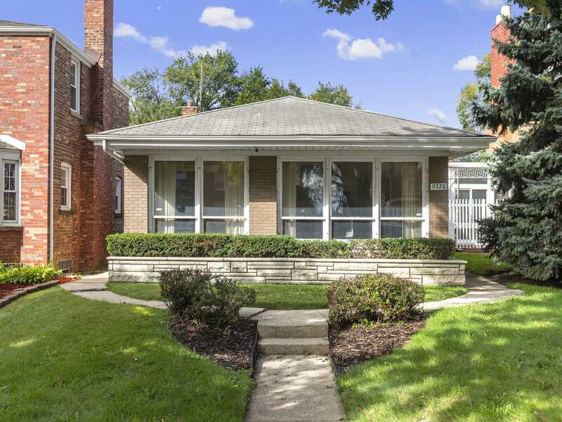9320 S Michigan Avenue Chicago IL 60619