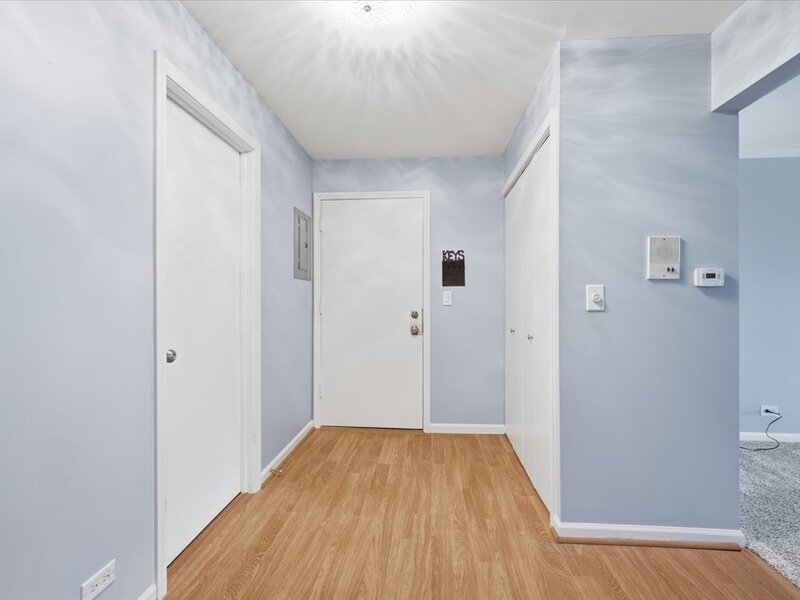 1520 Stonebridge Trail Wheaton IL 60189