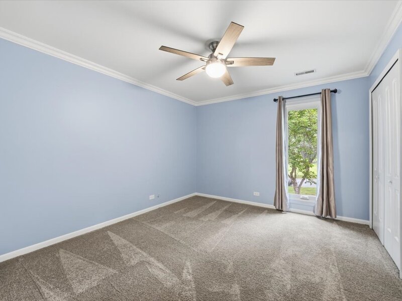 1520 Stonebridge Trail Wheaton IL 60189