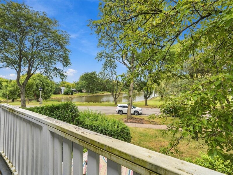 1520 Stonebridge Trail Wheaton IL 60189