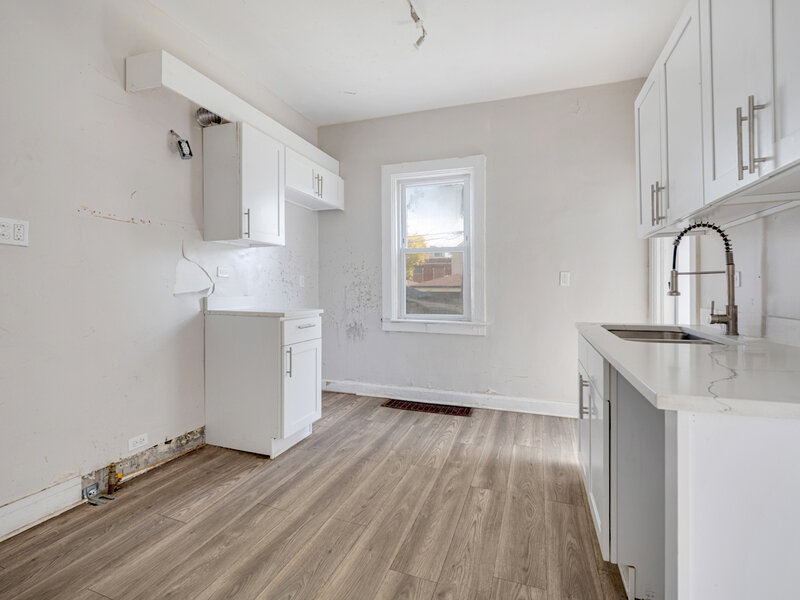 7715 S Maryland Avenue Chicago IL 60619