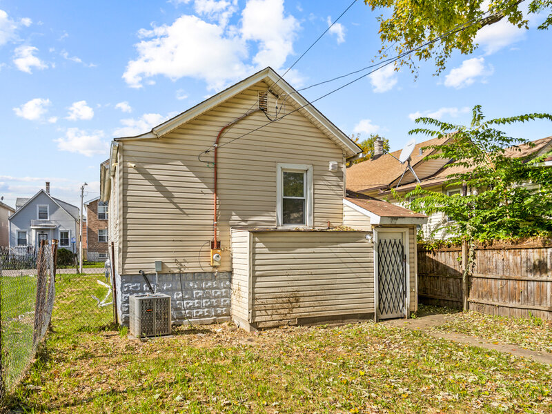 7715 S Maryland Avenue Chicago IL 60619