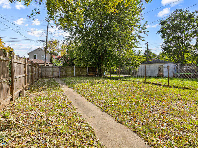 7715 S Maryland Avenue Chicago IL 60619