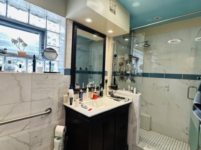 5656 N Jersey Avenue Chicago IL 60659