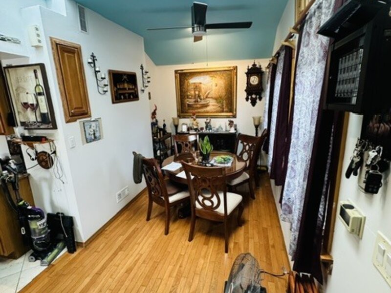 5656 N Jersey Avenue Chicago IL 60659
