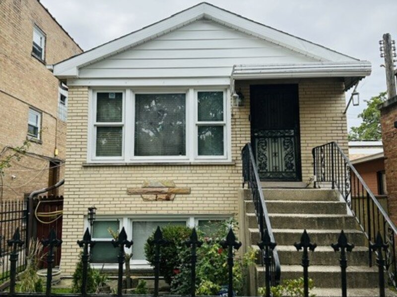 5656 N Jersey Avenue Chicago IL 60659