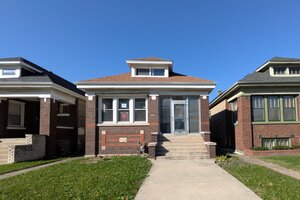 Photo of 7824 S Wood Street Chicago IL 60620
