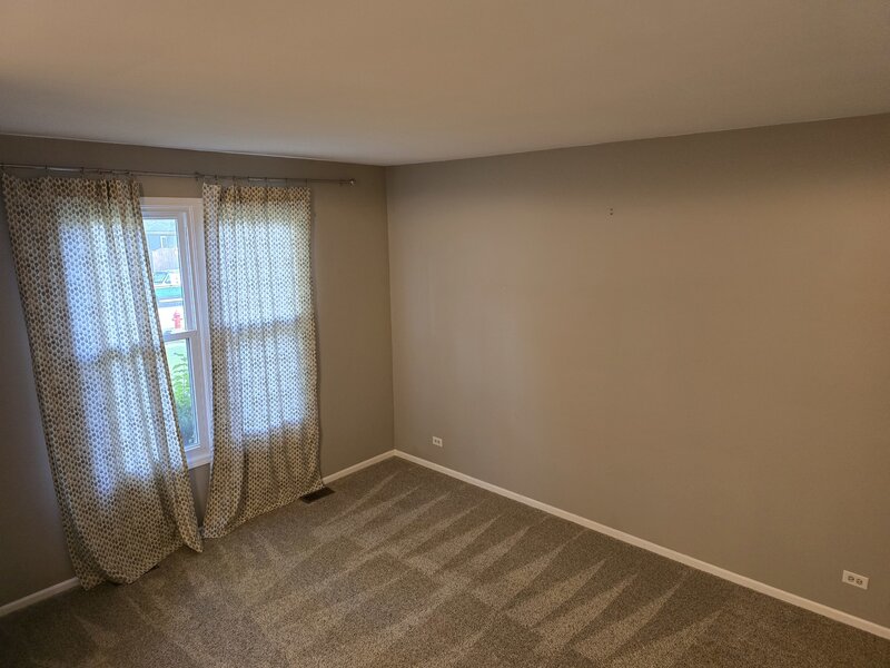 1441 Tanglewood Drive Crystal Lake IL 60014
