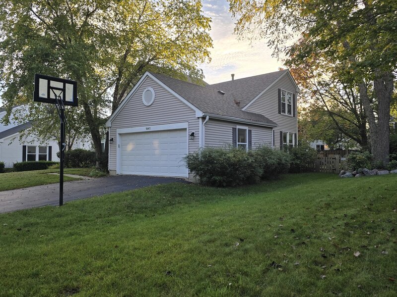 1441 Tanglewood Drive Crystal Lake IL 60014