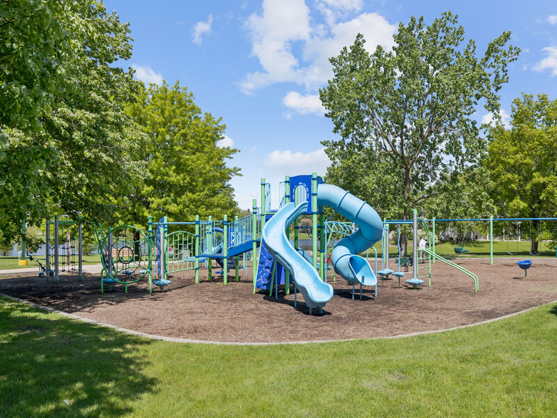 2034 Stanley Court Schaumburg IL 60194