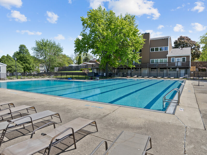 2034 Stanley Court Schaumburg IL 60194