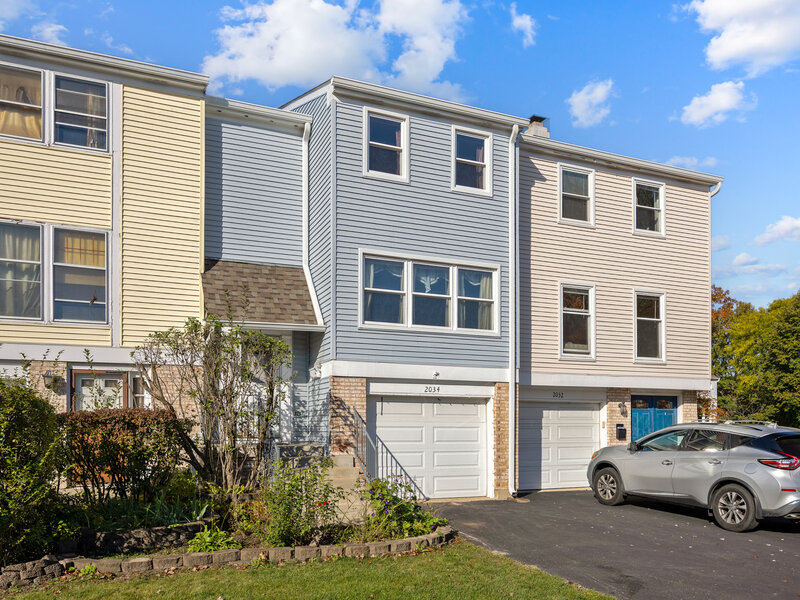 2034 Stanley Court Schaumburg IL 60194