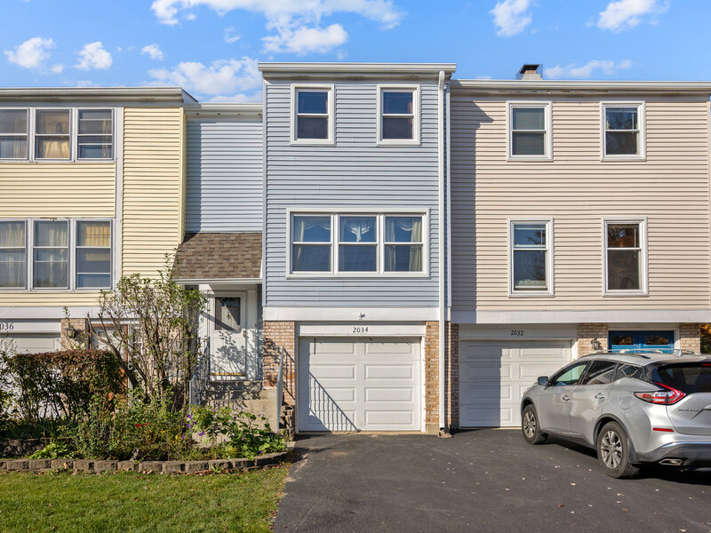 2034 Stanley Court Schaumburg IL 60194