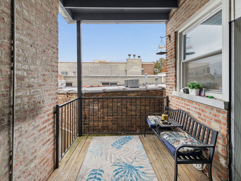1430 N Maplewood Avenue Chicago IL 60622