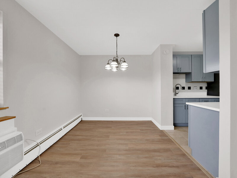 6161 N Hoyne Avenue Chicago IL 60659