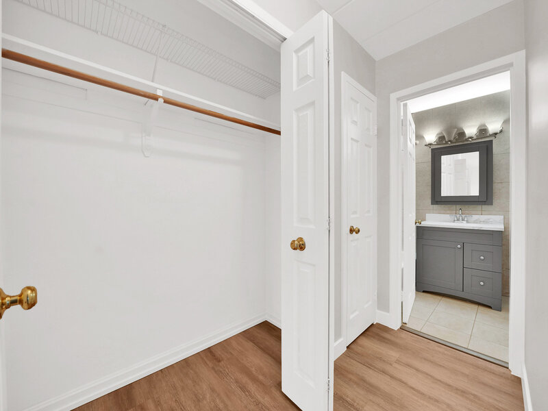 6161 N Hoyne Avenue Chicago IL 60659