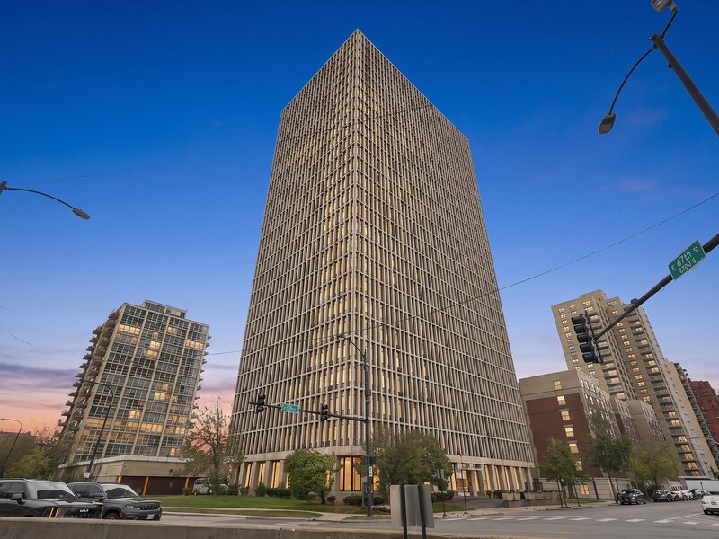 6700 S South Shore Drive Chicago IL 60649