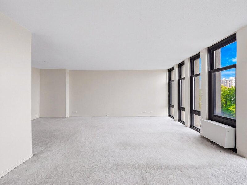 6700 S South Shore Drive Chicago IL 60649