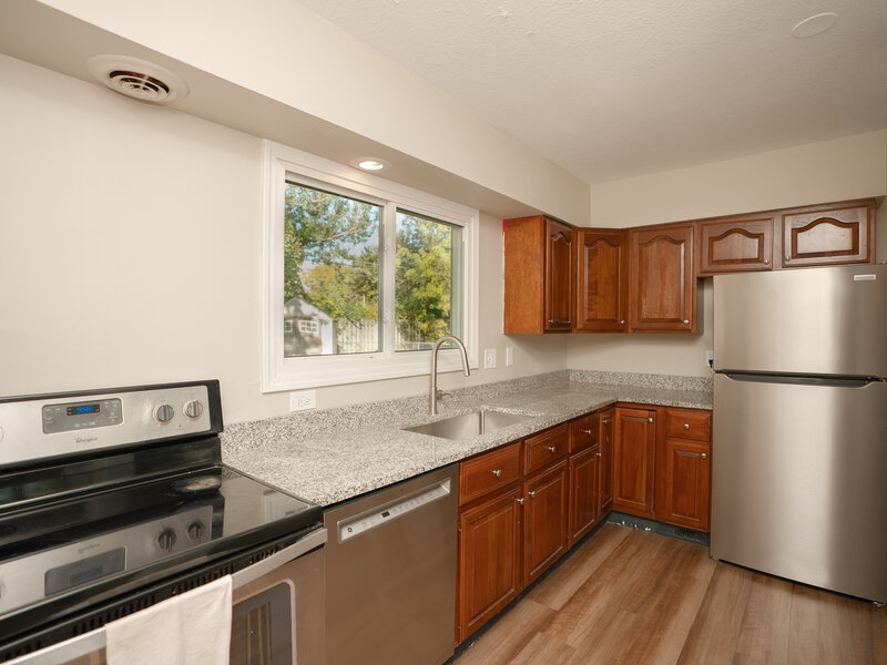 1430 Lakewood Drive Bettendorf IA 52722
