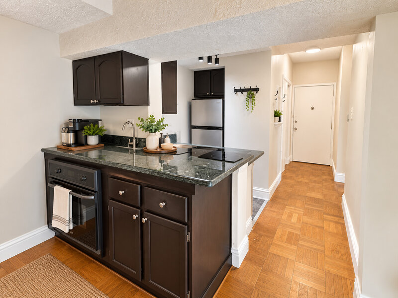 5056 N Marine Drive Chicago IL 60640