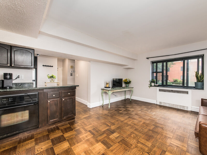 5056 N Marine Drive Chicago IL 60640