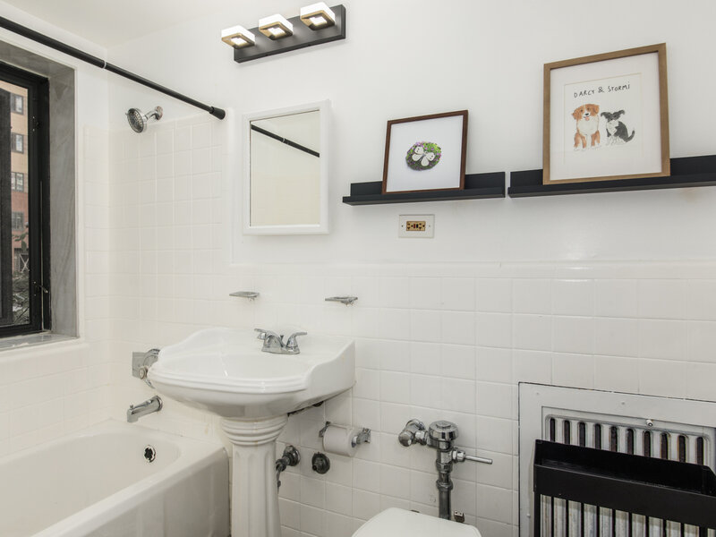 5056 N Marine Drive Chicago IL 60640