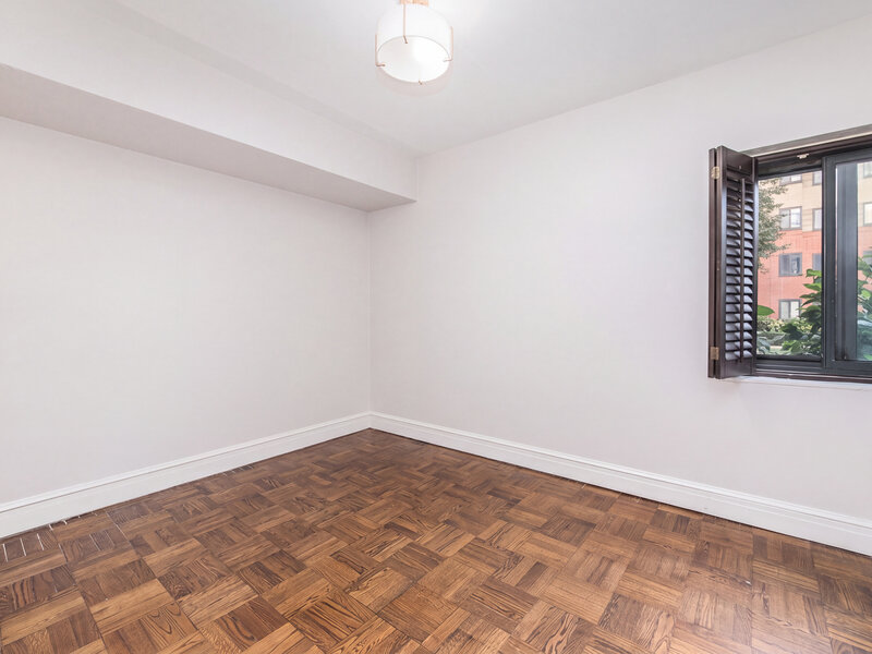 5056 N Marine Drive Chicago IL 60640