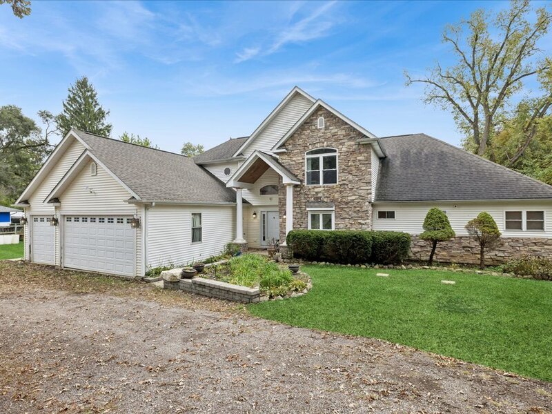2119 Hillside Terrace Cary IL 60013