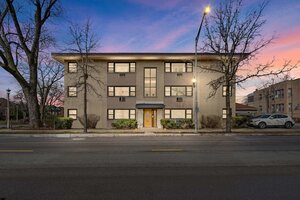 Photo of 2 Le Moyne Parkway Oak Park IL 60302 Unit 2N